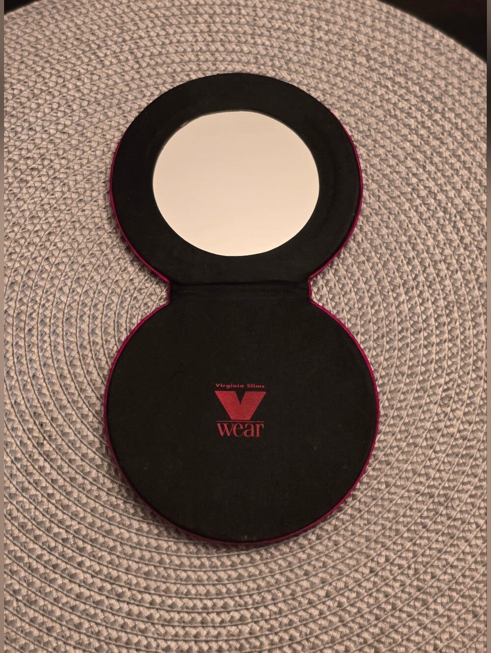 Virginia Slims V Wear Pocket Mirror